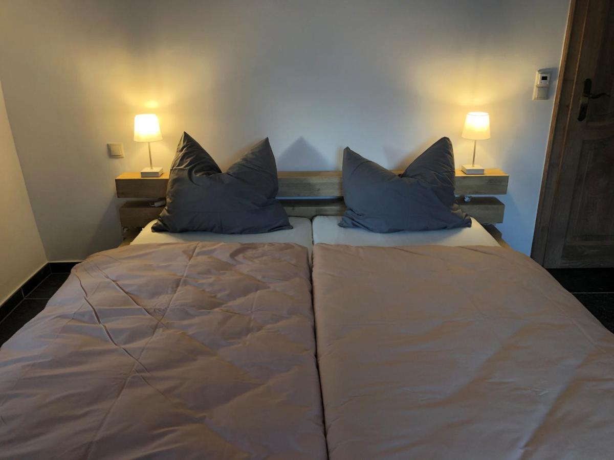 Postrelais Ardennes "Vintage" Apartment Oudler Bagian luar foto